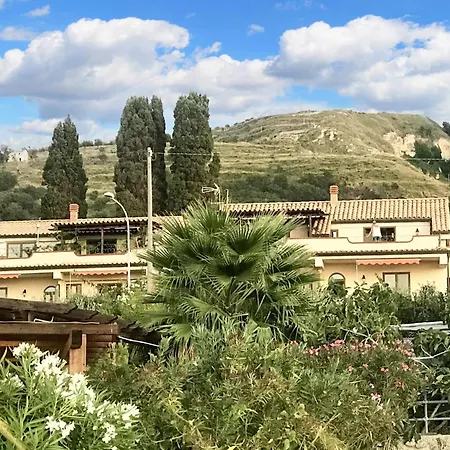 Charming House With Pool * Parghelia